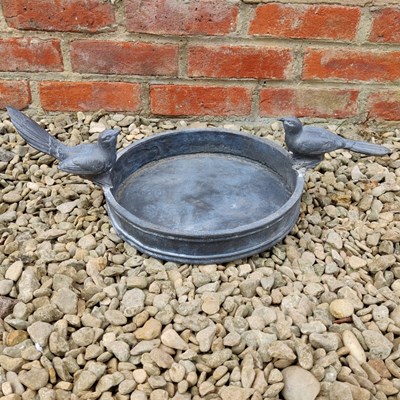 Lot 560 - A lead birdbath