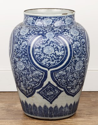 Lot 28 - Large blue and white porcelain temple jar...