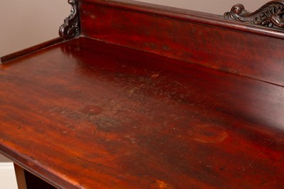 Lot 292 - A William IV mahogany two-tier buffet