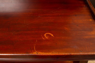 Lot 292 - A William IV mahogany two-tier buffet