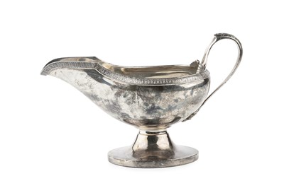 Lot 671 - An American silver pedestal sauce boat, with...