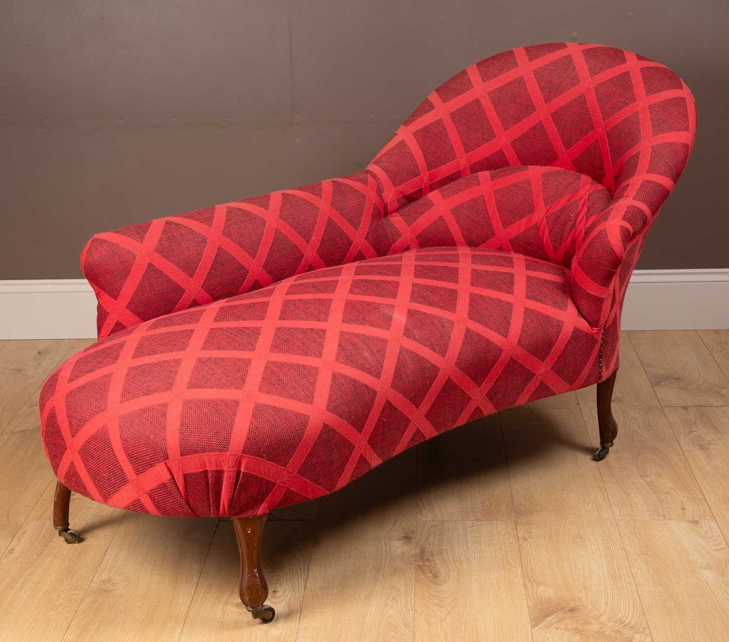 Lot 252 A chaise longue