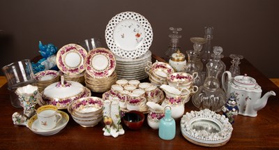 Lot 360 - A collection of glassware and ceramics