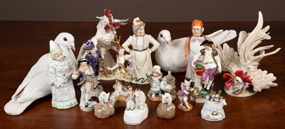 Lot 391 - A collection of porcelain figurines and other pottery