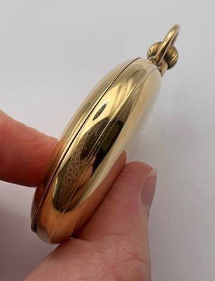 Lot 227 - An early 20th century 18ct gold hunter pocket...