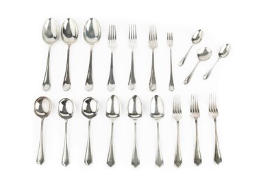 Lot 731 - A service of silver Windsor pattern flatware,...