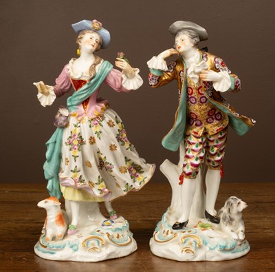 Lot 423 - A pair of Derby style hard-paste porcelain figurines