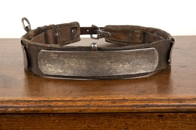 Lot 466 - Leather and steel warrior's belt Tibetan, late...