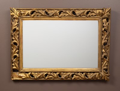 Lot 268 - A gilt framed mirror