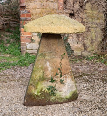 Lot 1150 - A large staddle stone