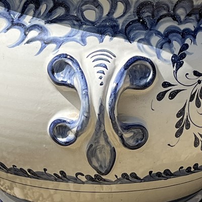 Lot 1273 - A large Italian tin glazed jardinière