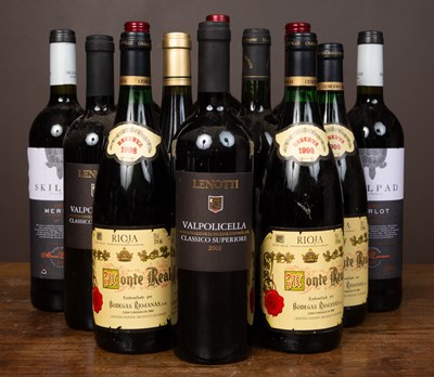 Lot 487 - A mixed group of red wines