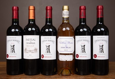 Lot 471 - A selection of six bottles of wine