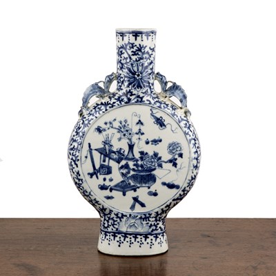 Lot 30 - Blue and white porcelain moon flask Chinese,...