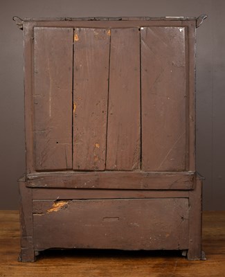 Lot 355 - A late-18th century Welsh small oak cabinet