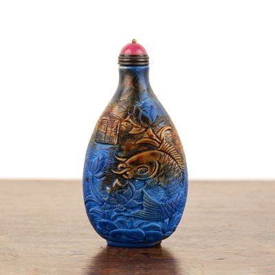 Lot 251 - Lapis lazuli snuff bottle Chinese, 18th/19th...