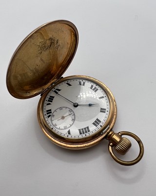 Lot 267 - An open face pocket watch, the white enamel...