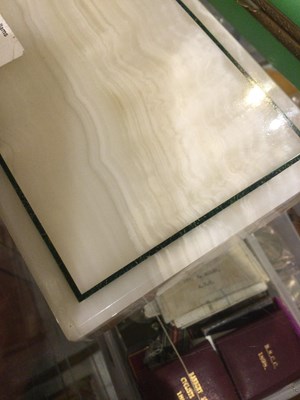 Lot 124 - An English Art Deco onyx box with green stone...