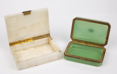 Lot 124 - An English Art Deco onyx box with green stone...