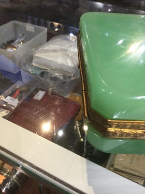 Lot 124 - An English Art Deco onyx box with green stone...