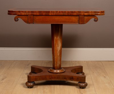 Lot 318 - A WIlliam IV mahogany fold-over card table