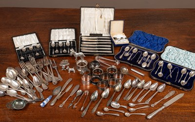 Lot 523 - A collection of silver and silver plated wares