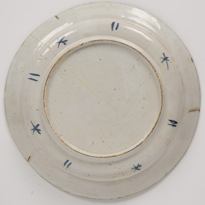 Lot 52 - An 18th century Bristol Delft dish with a...