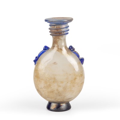 Lot 356 - A Roman style glass vase with blue trail...