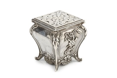 Lot 753 - An Edwardian silver pot pourri box, in the...