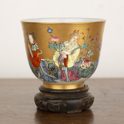 Lot 167 - Gilt and famille rose cup Chinese, Daoguang...