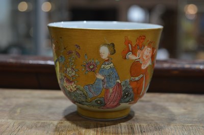 Lot 167 - Gilt and famille rose cup Chinese, Daoguang...