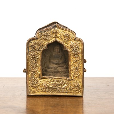 Lot 508 - Amulet box (gau) with a gilt silver front and...