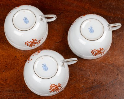 Lot 538 - A Herend porcelain part dinner service