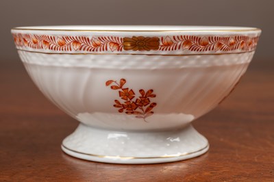 Lot 538 - A Herend porcelain part dinner service