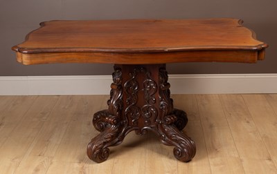 Lot 162 - A William IV centre table