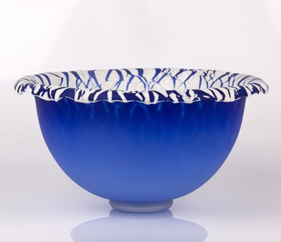 Lot 652 - Malcolm Sutcliffe (b.1954) Bowl glass, etched...
