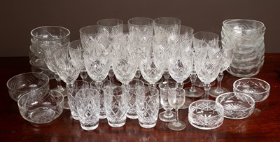 Lot 20 - A collection of glassware