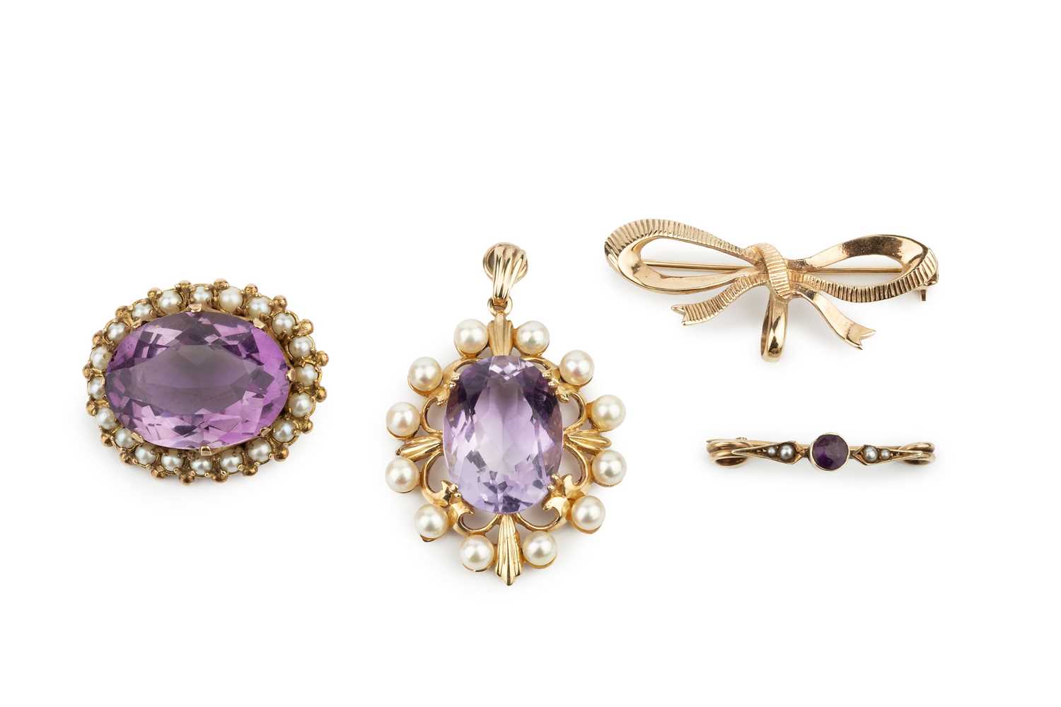 Lot 65 - An amethyst and cultured pearl oval pendant,...