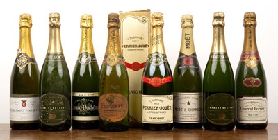 Lot 264 - Collection of Champagne to include a 75cl...