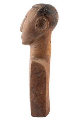 Lot 1105 - A tribal carved wooden bust