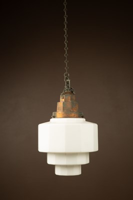 Lot 190 - An Art Deco ceiling light