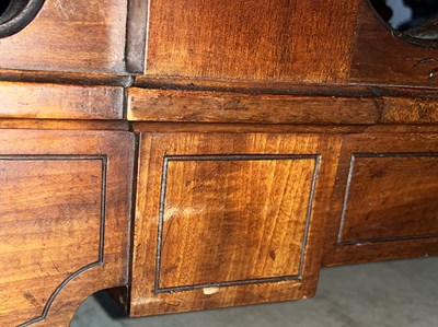 Lot 358 - A walnut octagonal dining table