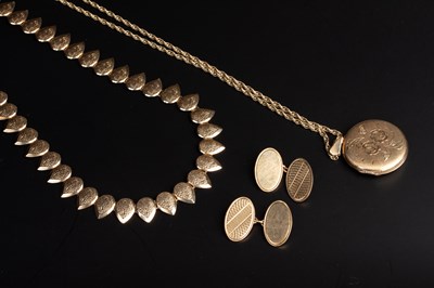 Lot 37 - a collection of 9ct. gold items