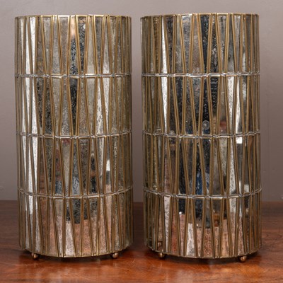 Lot 55 - A pair of contemporary table lamps