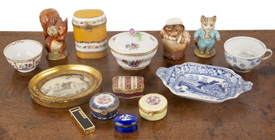 Lot 307 - Group of ceramics and miscellaneous items to...