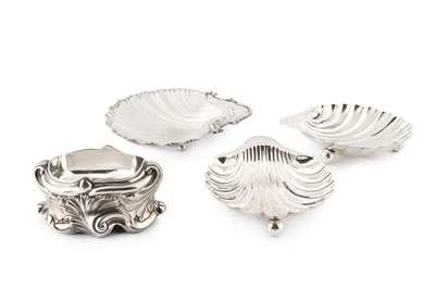 Lot 660 - An early Victorian silver oval salt, of shaped...