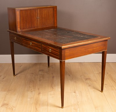 Lot 364 - A mahogany writing desk