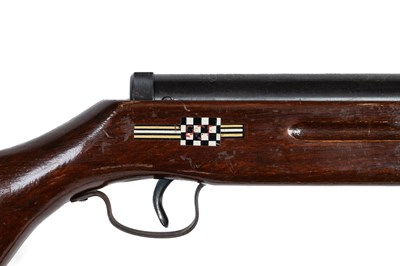 Lot 8 - A Chinese 'Pioneer' air rifle