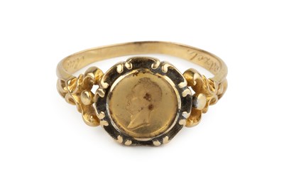 Lot 32 - A 19th century gold memorial ring, having...