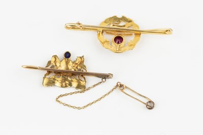 Lot 40 - A 15ct gold, enamel and gem set regimental...